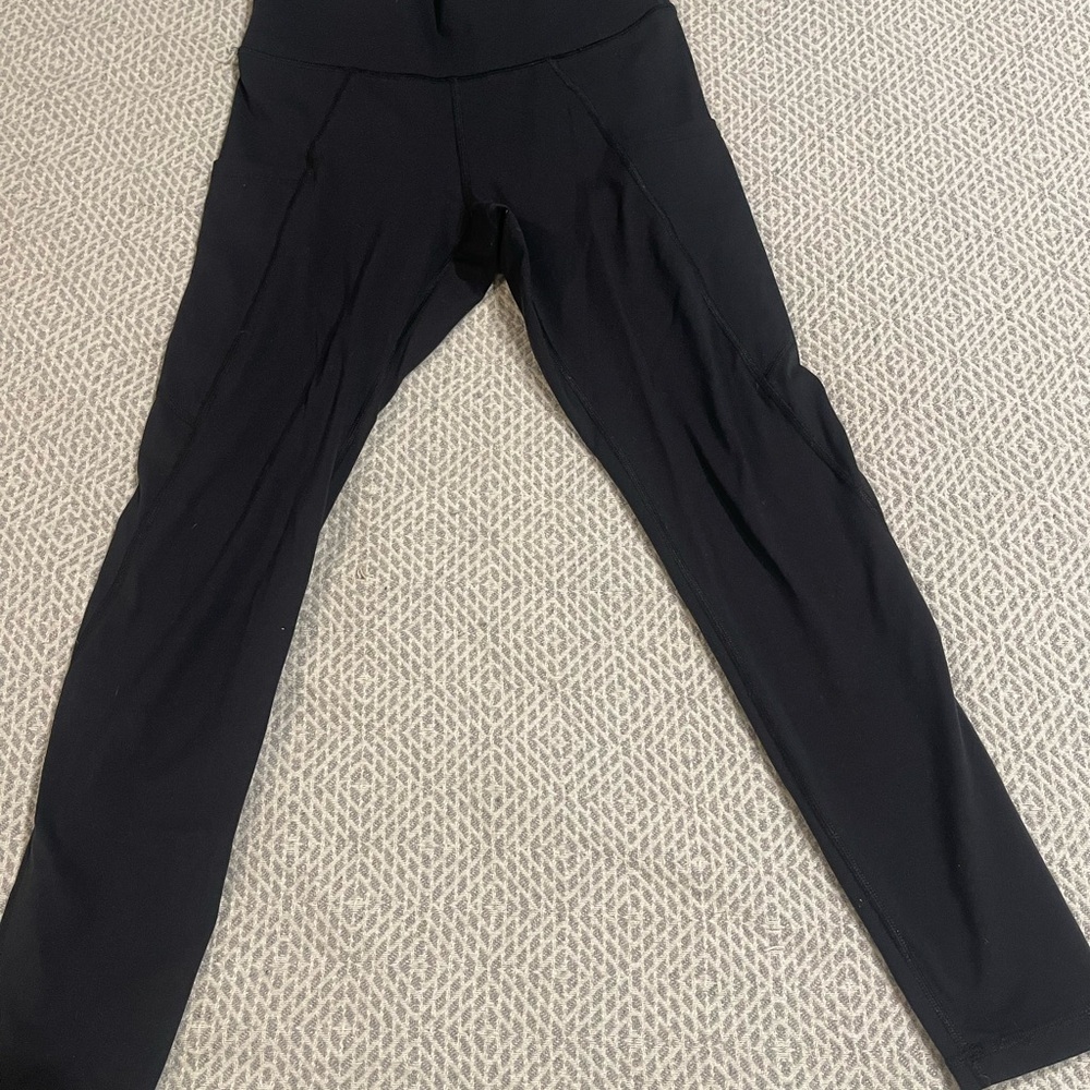FLEO Black Leggings